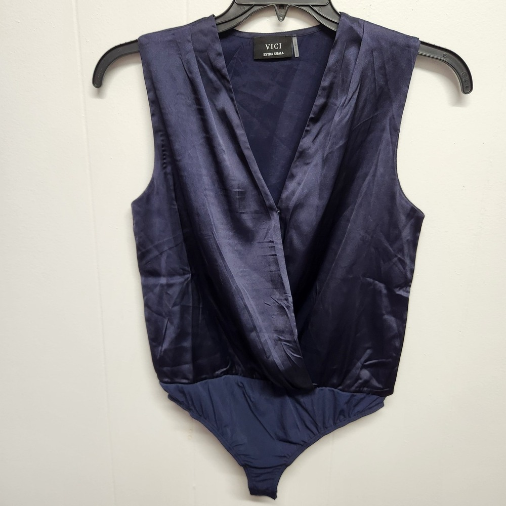 VICI Bodysuit Womens Extra Small Navy Blue Satin Sleeveless Surplice Snap XS Top